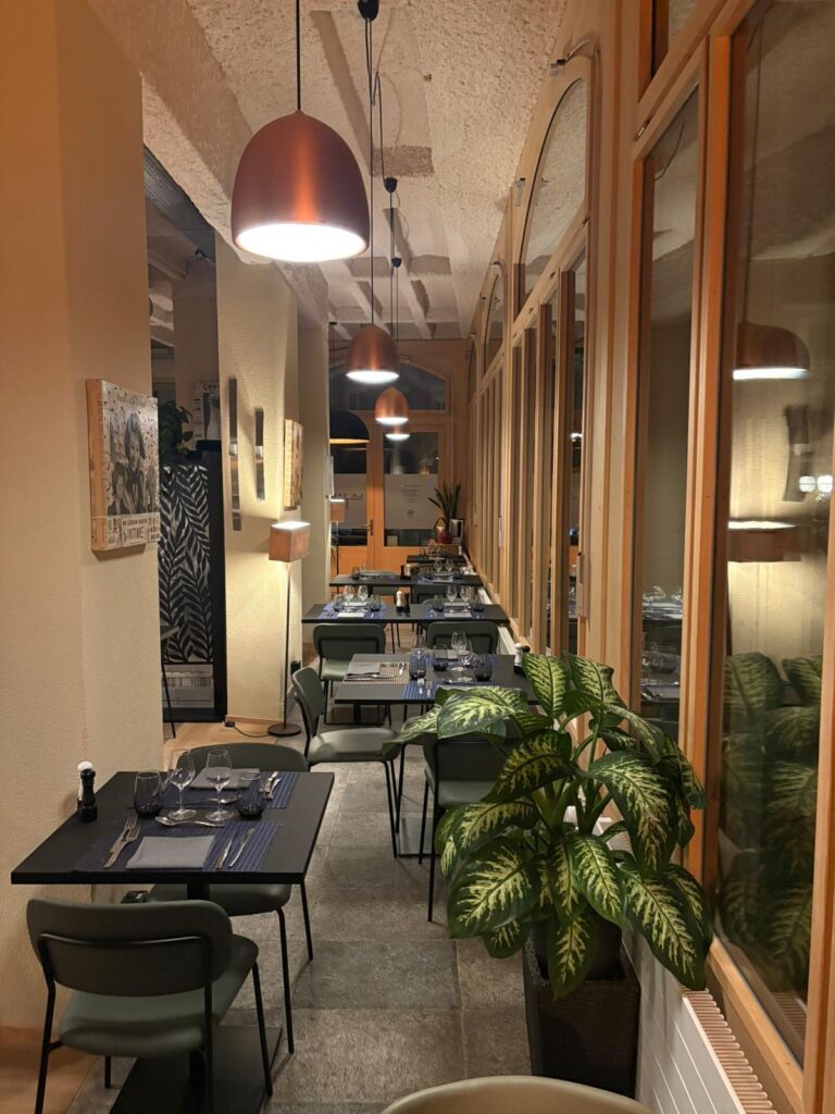 aec2c469-893d-40ca-b957-7e0cde2ea311